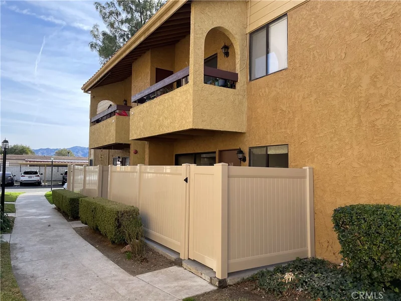 18758 Mandan Street 1611, Canyon Country, CA 91351