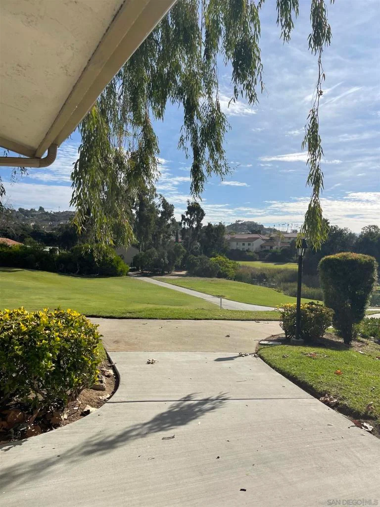 12565 Oaks North Dr 214, San Diego, CA 92128
