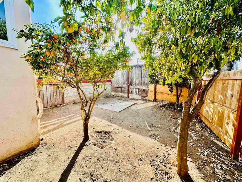 450 Hillside, Vista, CA 92084