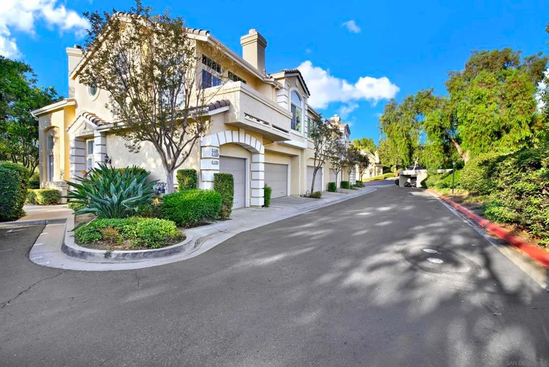 11255 Provencal Pl, San Diego, CA 92128