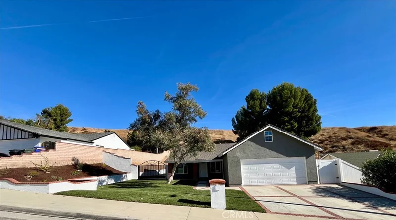27406 Onlee Avenue, Saugus, CA 91350