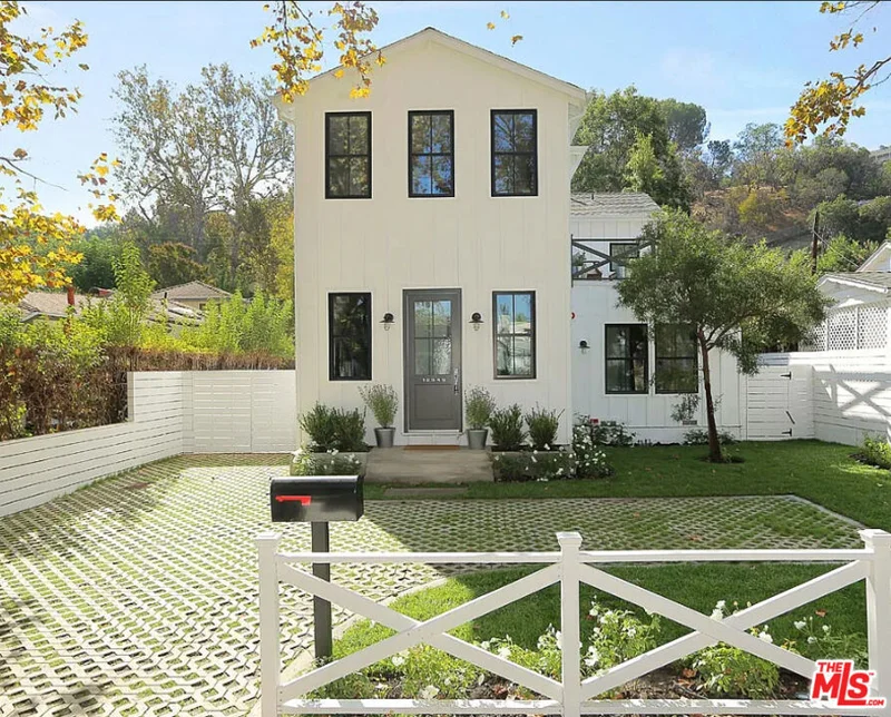 12346 Cantura Street, Studio City, CA 91604
