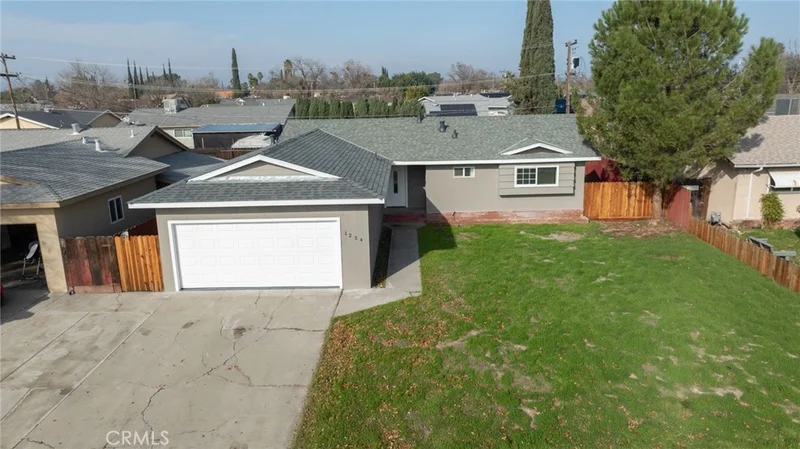 1254 Santa Cruz Way, Los Banos, CA 93635