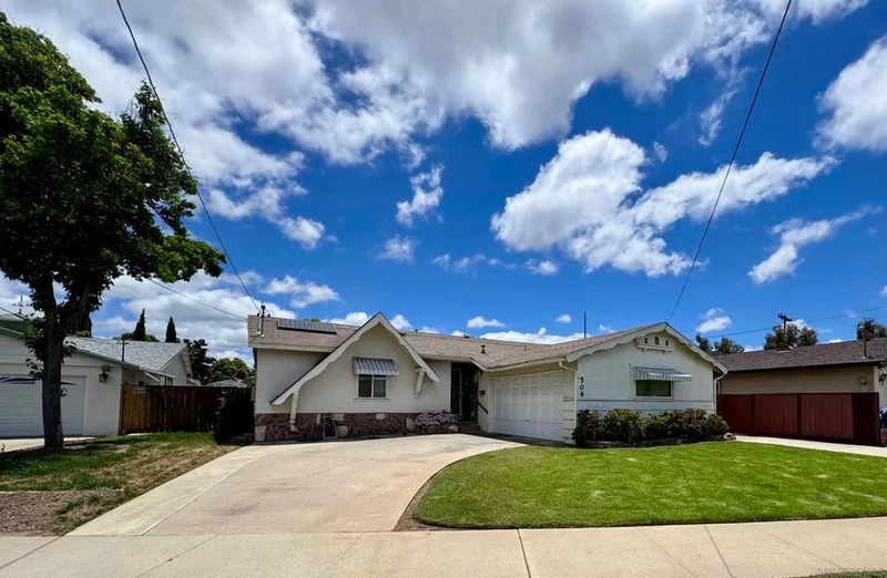 509 Alderson St., El Cajon, CA 92019