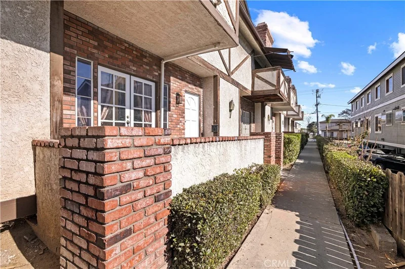 123 N Alhambra Avenue E, Monterey Park, CA 91755