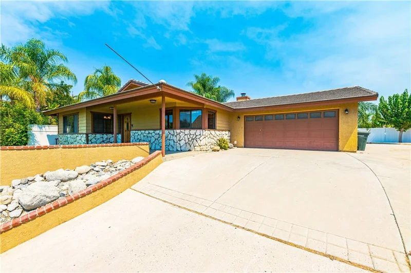 30058 Little Harbor Drive, Canyon Lake, CA 92587