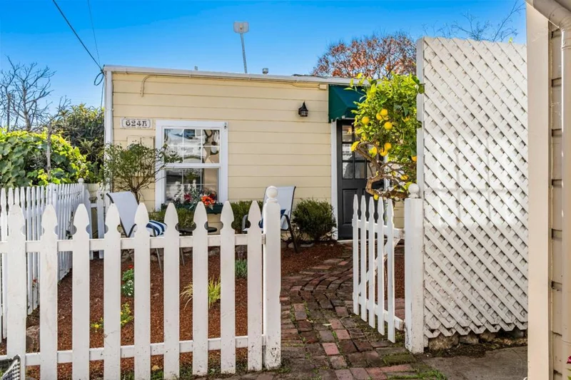 624 Haight Avenue Unit A, Alameda, CA 94501