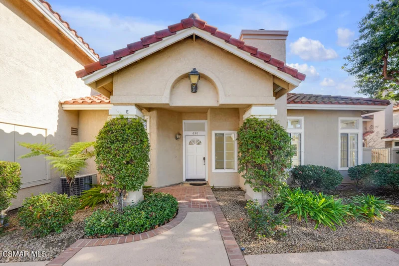 630 Baywood Lane E, Simi Valley, CA 93065