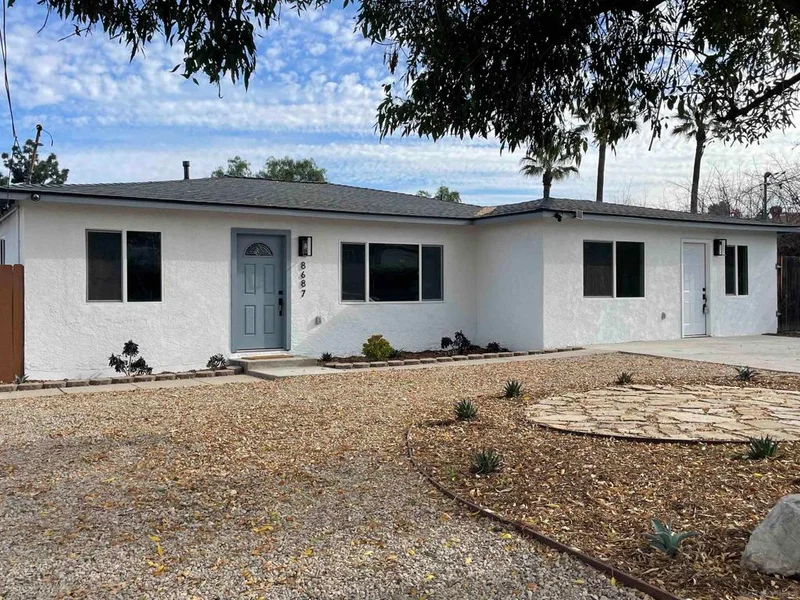 8687 Fanita, Santee, CA 92071
