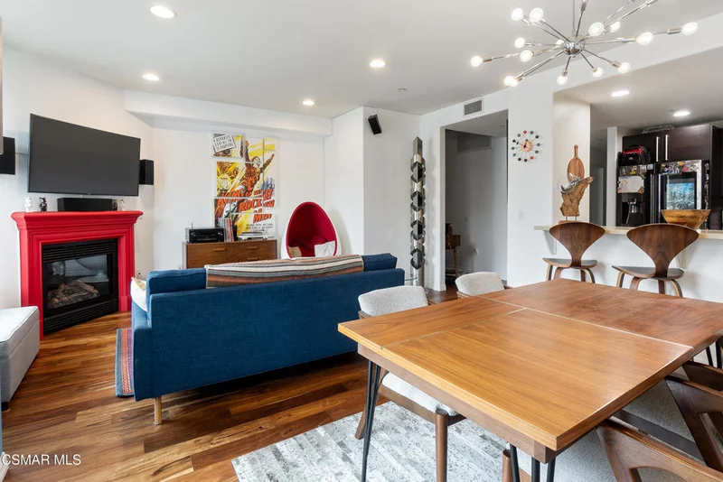 5227 Denny Avenue 101, North Hollywood, CA 91601