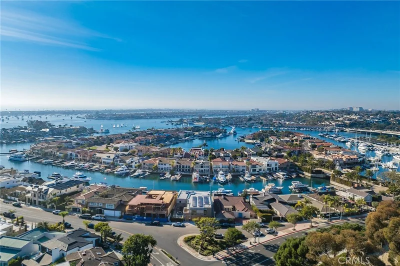 433 Harbor Island Drive, Newport Beach, CA 92660