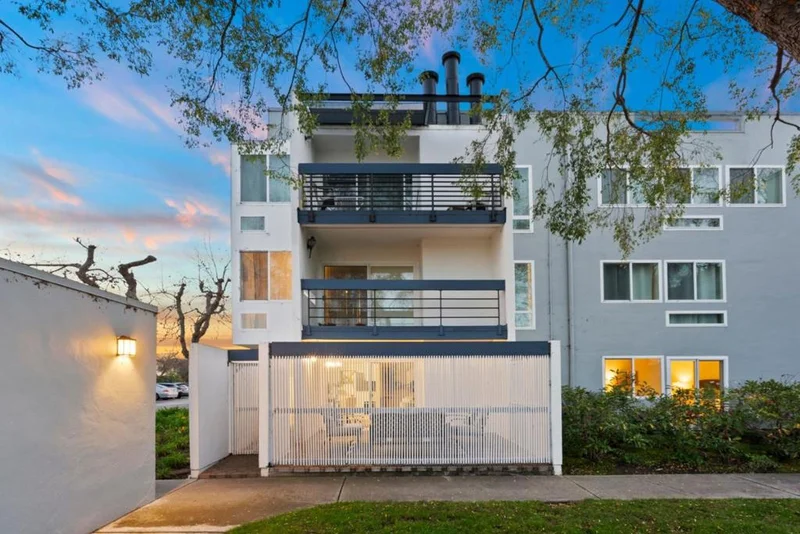 1025 Shell Boulevard 2, Foster City, CA 94404