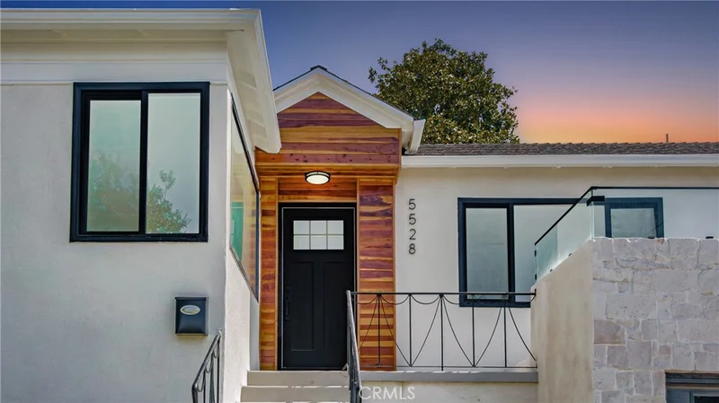 5528 Harcross Drive, Los Angeles, CA 90043