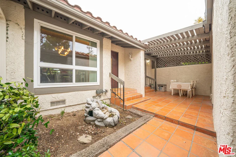 11445 Tampa Avenue 134, Porter Ranch, CA 91326