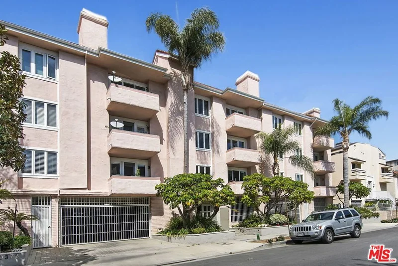 10373 Almayo Avenue 107, Los Angeles, CA 90064