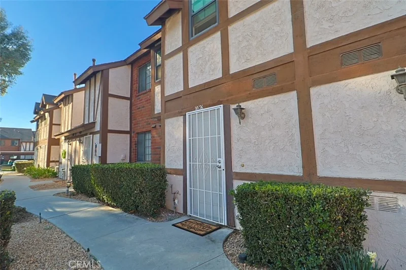 1026 S Mountain Avenue S, Ontario, CA 91762