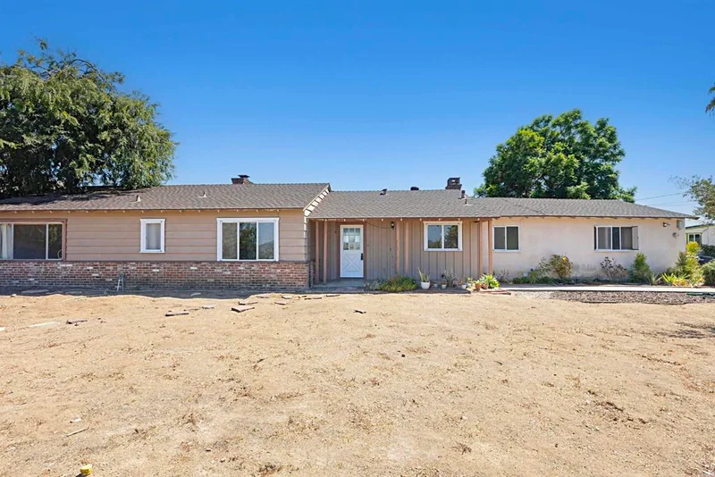 8641 Chevy Chase Drive, La Mesa, CA 91941
