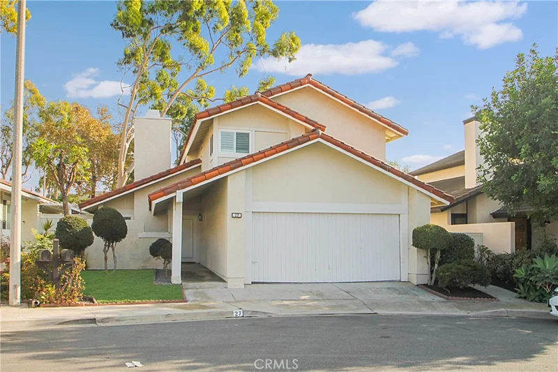 27 Atlanta, Irvine, CA 92620