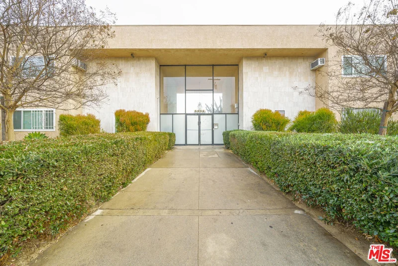 5232 Corteen Place 29, Valley Village, CA 91607