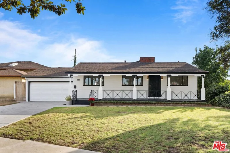 632 W Athens Boulevard, Los Angeles, CA 90044