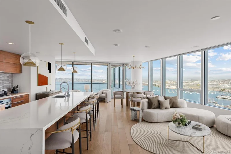 888 W E Street 3701, San Diego, CA 92101