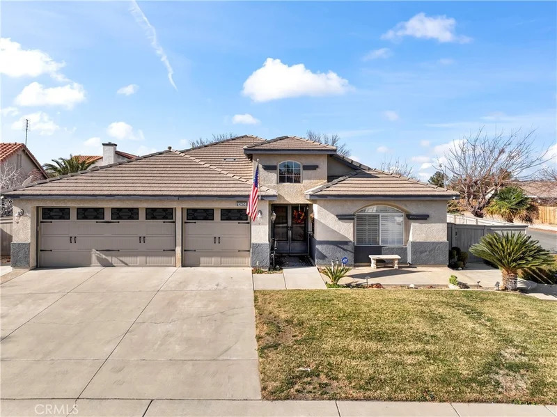 12414 Santiago Drive, Victorville, CA 92392