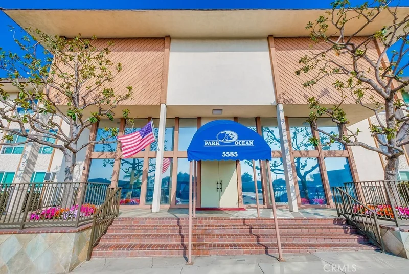 5585 E Pacific Coast 306, Long Beach, CA 90804