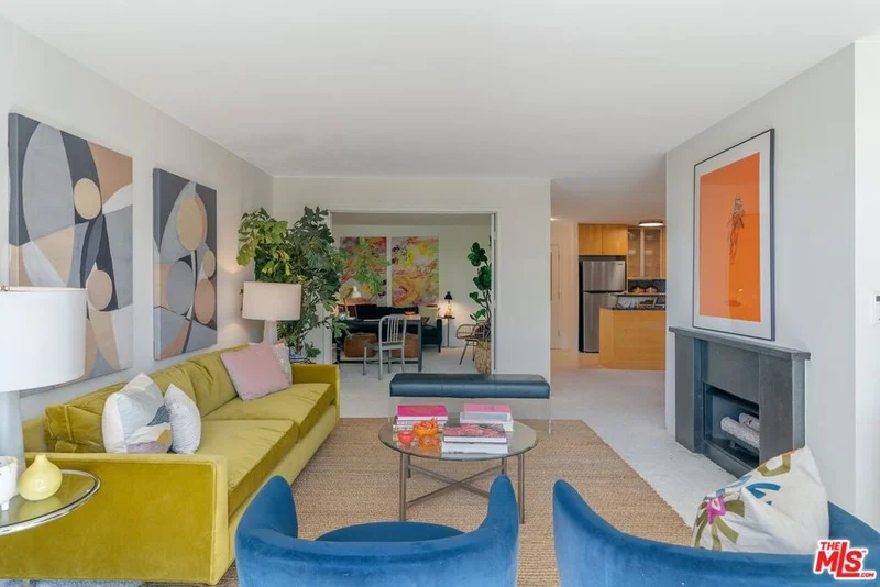 11645 Montana Avenue 237, Los Angeles, CA 90049