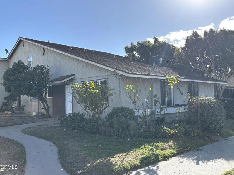 2710 El Dorado Avenue E, Oxnard, CA 93033