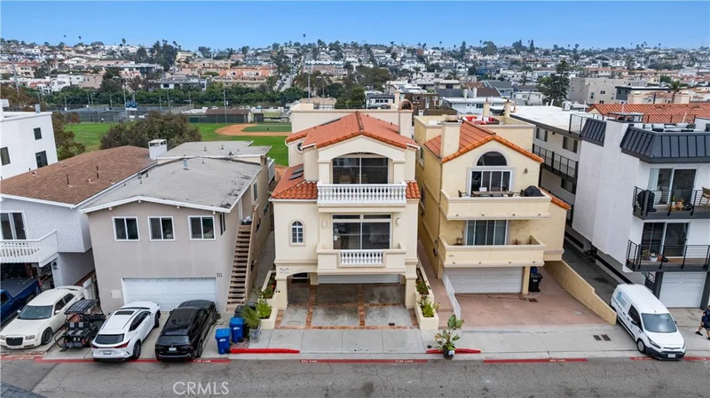 900 Loma Drive, Hermosa Beach, CA 90254