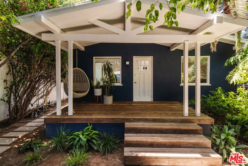 555 Indiana Avenue, Venice, CA 90291