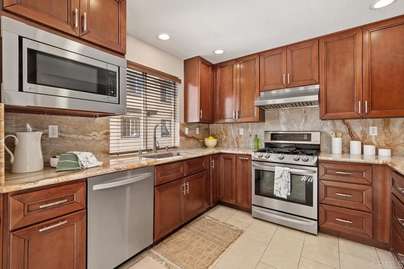 10198 Wateridge Circle 157, San Diego, CA 92121