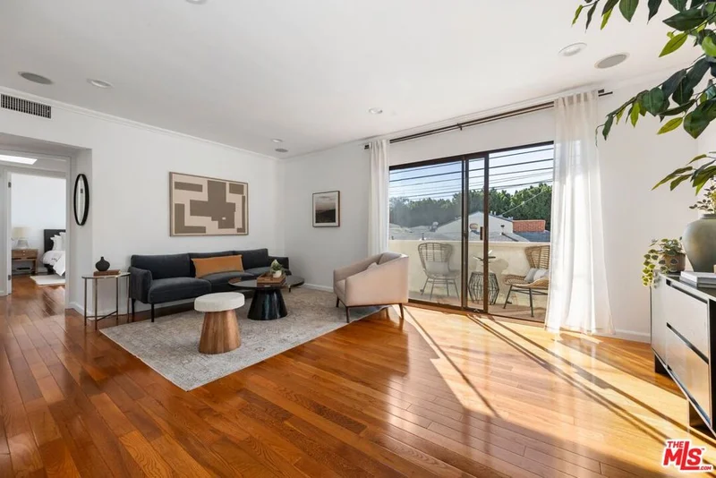 908 21st Street 6, Santa Monica, CA 90403