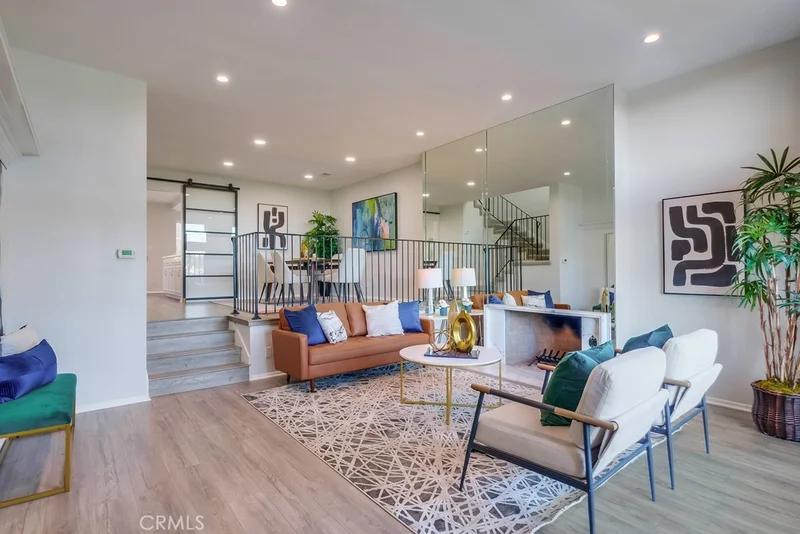 1046 Palo Verde Avenue, Long Beach, CA 90815