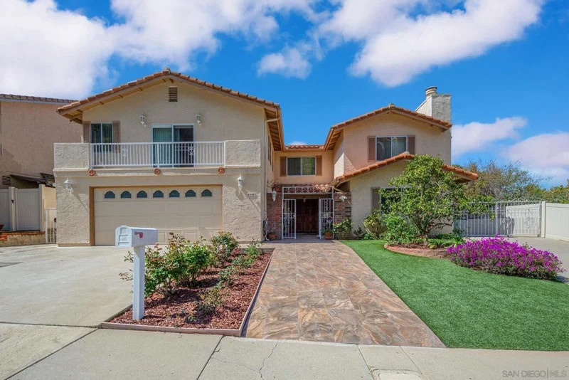 6240 Bernadette Ln, San Diego, CA 92120