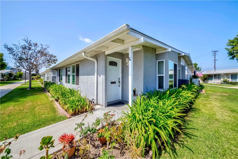 1231 Golden Rain Road 70G, Seal Beach, CA 90740