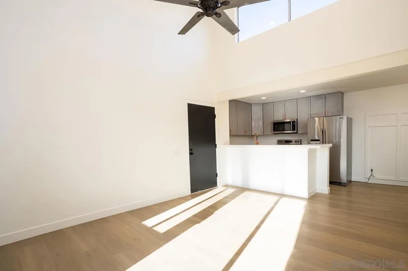 7740 Margerum Ave 209, San Diego, CA 92120