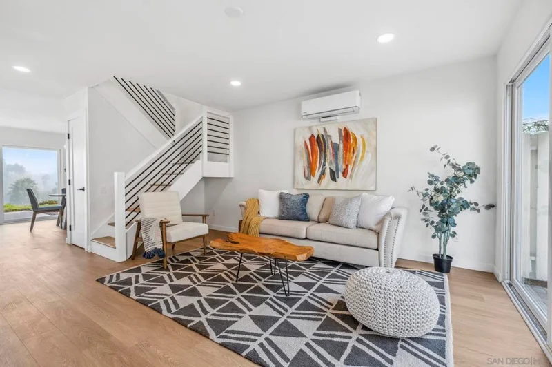 11218 Poblado Rd, San Diego, CA 92127