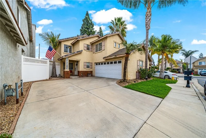905 Primrose Lane, Corona, CA 92878