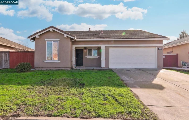 1946 John Still Dr, Sacramento, CA 95832