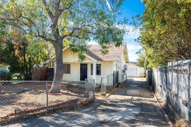 10155 Mount Gleason Avenue, Sunland, CA 91040