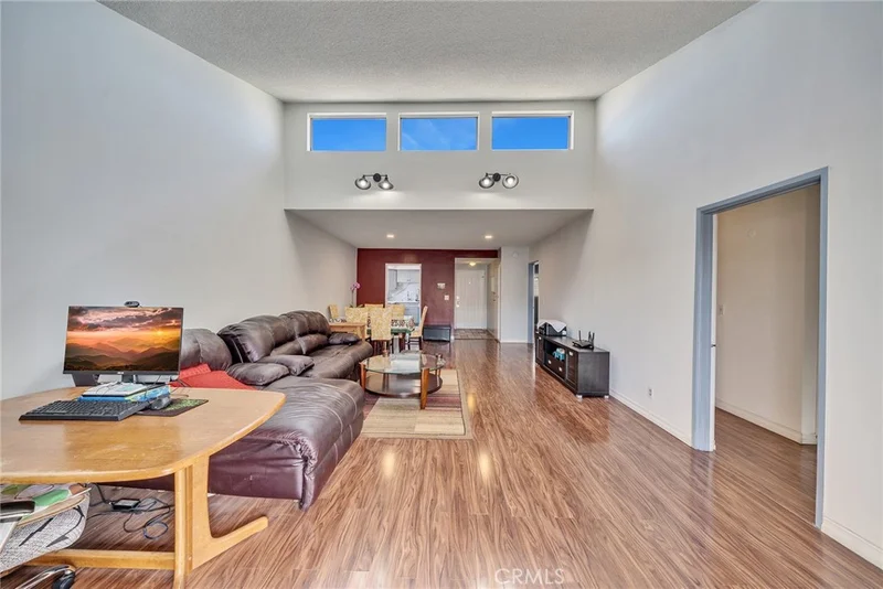 6151 Canterbury Drive 307, Culver City, CA 90230