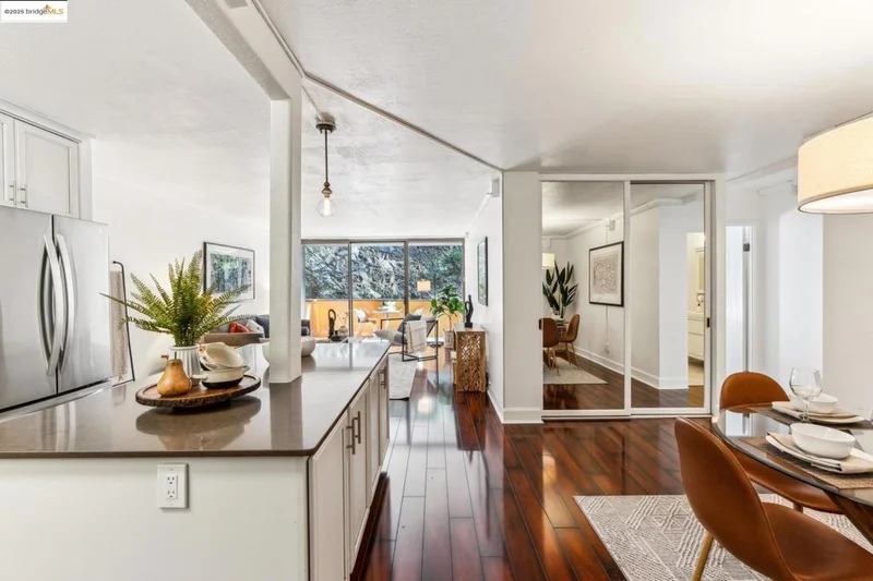 555 Pierce St 336, Albany, CA 94706