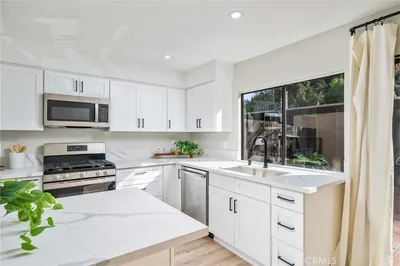 726 Briarwood Lane