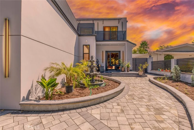 6224 Van Noord Avenue, Van Nuys, CA 91401