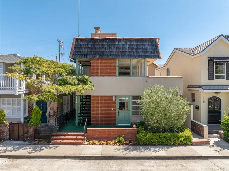 114 Onyx Avenue, Newport Beach, CA 92662