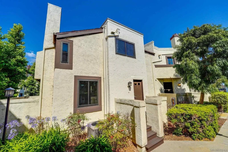 2276 Caminito Pescado 39, San Diego, CA 92107