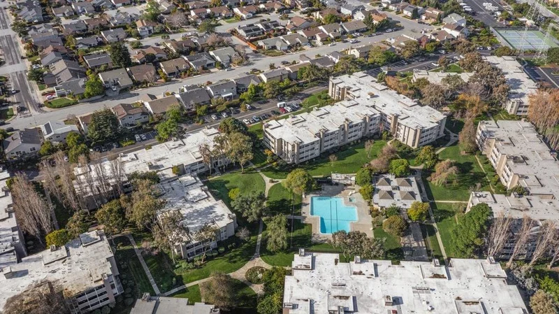 1171 Compass Lane 326, Foster City, CA 94404