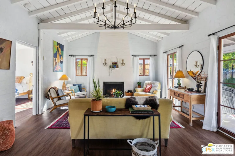 554 S Calle Encilia, Palm Springs, CA 92264