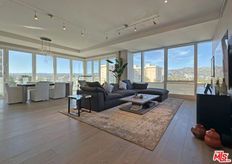 9000 W 3rd Street 801, Los Angeles, CA 90048
